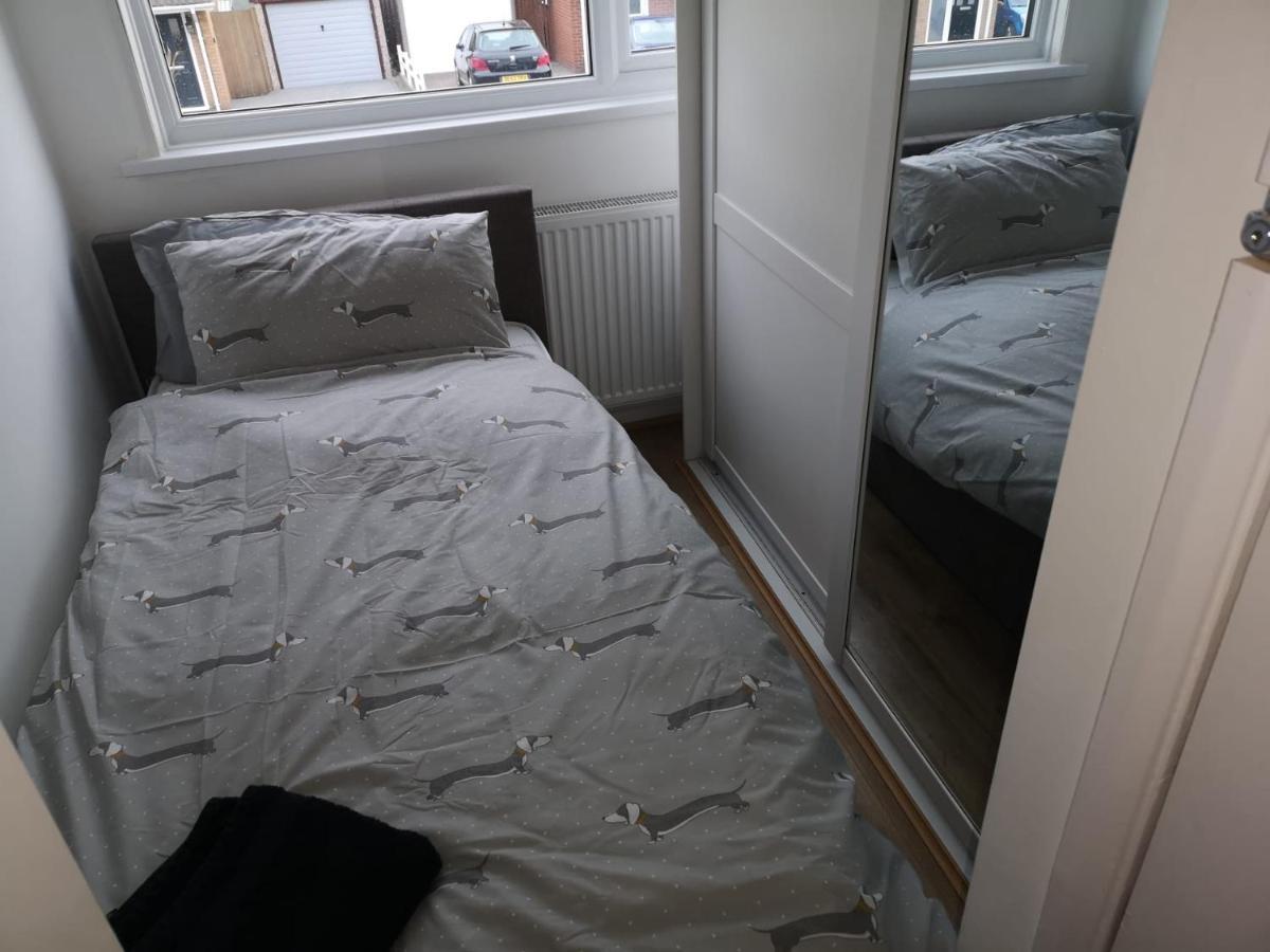 Ffrith House Villa Prestatyn Bagian luar foto